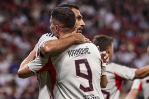 Franjo Ivanović celebra estreia de sonho pelo Benfica, mas avisa: "Ainda há trabalho a fazer"