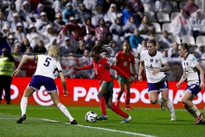 Portugal empata com Inglaterra no arranque da Liga das Nações feminina