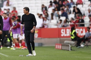 "O problema do Benfica não passa só por Schmidt. Há mais gente para pôr nesta situação"