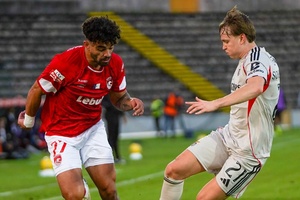 I Liga: Benfica vence nos Açores e pressiona FC Porto e Sporting