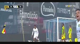 Liga Portugal Bwin: Famalicão (1-0) Tondela, Golo Banza (VAR), 67m (2021-2022)