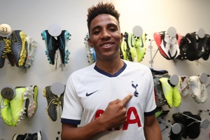 Mercado: Gedson Fernandes emprestado ao Tottenham por 18 meses