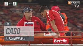 Liga Portugal Betclic: Benfica vs Moreirense, Caso Alexander Bah, 34' (2024-2025)