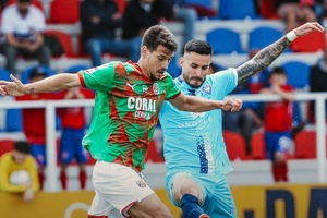 Oliveirense empata com o Marítimo mas mantém-se na luta pela permanência (1-1)