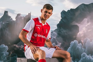 OFICIAL: Jovem promessa brasileira do PSG reforça Sporting Braga
