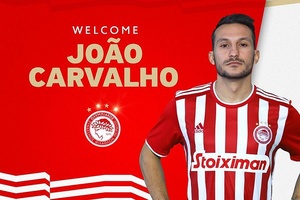 Mercado: João Carvalho troca Nottingham Forest pelo Olympiacos