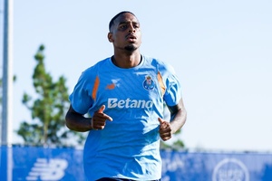 FC Porto prepara clássico com Sporting com Rosario já no treino