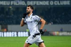 Nélson Oliveira suspenso por dois jogos devido a injúrias e ofensas à reputação