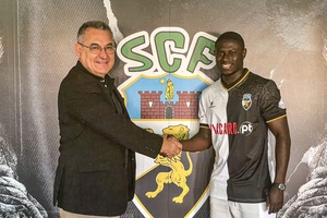 Farense renova com extremo Elves Baldé no arranque da pré-época