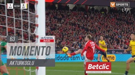 Liga Portugal Betclic: Benfica vs Estoril, Jogada Akturkoglu, 63' (2024-2025)