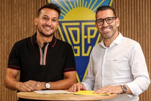 Mercado: Médio ofensivo João Carvalho chega ao Estoril Praia por empréstimo do Olympiacos
