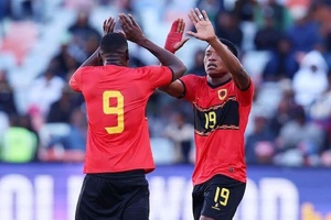 Angola arrasa África do Sul e conquista Taça COSAFA com 'bis' de Depú