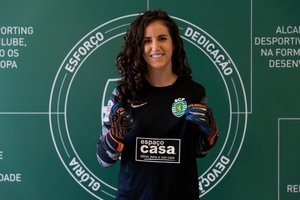 Guarda-redes norte-americana Hannah Seabert assina pelo Sporting