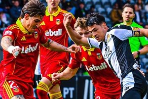 Crónica: Nacional 'eficaz' volta aos triunfos com goleada frente ao Rio Ave