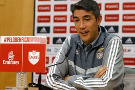 Benfica: Bruno Lage retrata-se de declarações sobre refeições e viagens dos jornalistas