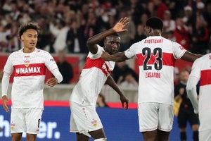Alemanha: Estugarda vence o lanterna-vermelha e assume liderança da Bundesliga
