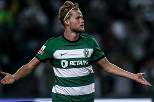 Cartões amarelos frente ao FC Porto tiram Inácio e Hjulmand da deslocação a Portimão