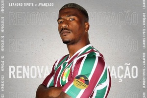 Avançado Leandro Tipote renova por duas épocas com Estrela da Amadora