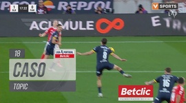 Liga Portugal Betclic: Benfica vs Famalicão, Caso Topic, 18' (2024-2025)