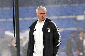 Mourinho e o passado: "Quando começa a falar do currículo, não é bom sinal"