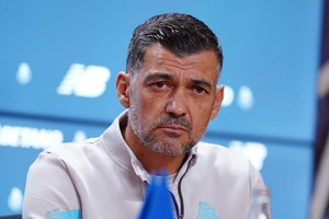"Estou muito satisfeito com o Taremi, não ouço treinadores de bancada ou quem está a bitaitar"
