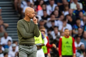 Ten Hag eleito treinador do mês da Premier League após série de vitórias do United em novembro