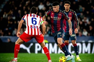 Levante empata com Atlético e mantém esperança de permanência