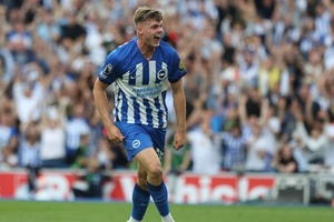 Inglaterra: Brighton vence Newcastle com 'hat-trick' de Evan Ferguson, avançado de 18 anos