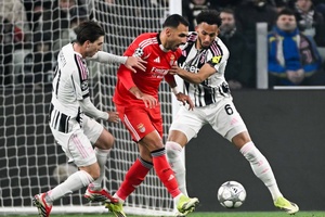 Liga dos Campeões: Benfica perde em Turim e está praticamente eliminado