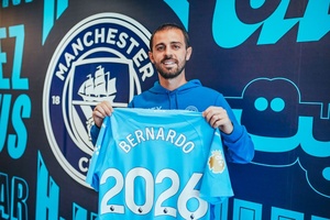 OFICIAL: Bernardo Silva renova com o Manchester City até 2026