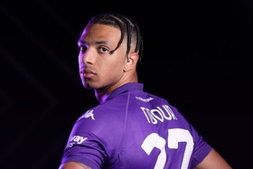 OFICIAL: Cher Ndour deixa PSG e assina pela Fiorentina a título definitivo
