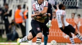 Brasileirão: Corinthians 5 - 2 Goiás (2014)