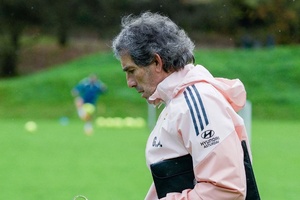 Técnico uruguaio Guillermo Almada assume comando do Oviedo