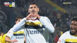 Liga Portugal Betclic: Famalicão vs Tondela, Golo 2-0 Gil Dias (2025-2026)