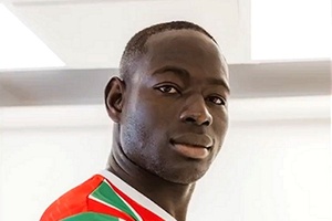 OFICIAL: Estrela da Amadora contrata avançado senegalês Alioune Ndour