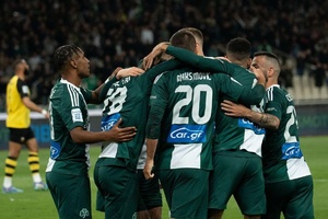 Panathinaikos derrota AEK e assume segundo lugar na Liga grega