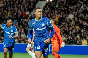 Marselha destrona Lyon do terceiro lugar após vitória em Toulouse