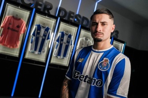 Borja Sainz é reforço do FC Porto. Conheça o extremo espanhol contratado ao Norwich