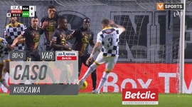 Liga Portugal Betclic: Boavista vs CF Estrela Amadora, Caso Kurzawa (VAR), 93' (2024-2025)