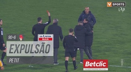 Liga Portugal Betclic: Estoril vs Rio Ave, Expulsão Petit, 96' (2024-2025)