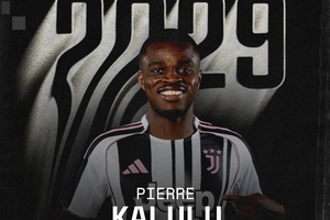 Juventus aciona cláusula e fecha contratação definitiva de Kalulu