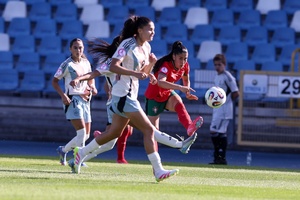 Portugal perde com Espanha no arranque do Europeu feminino sub-19