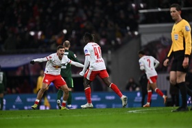 Leipzig empata com Wolfsburgo e atrasa-se na luta pela ‘Champions’