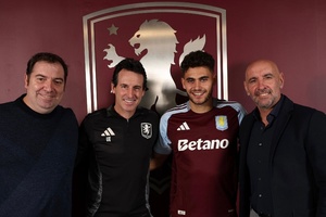 Mercado: Alvo do Sporting é reforço do Aston Villa