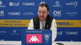 Liga Portugal Betclic: Antevisão de Ian Cathro ao Estoril vs V. Guimarães (2025-2026)