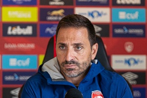 Vasco Matos promete um Santa Clara no limite para vencer o Moreirense