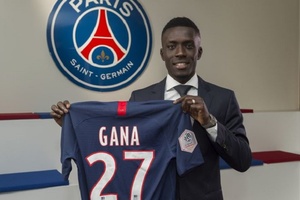 Mercado: Idrissa Gueye 'desfalca' Marco Silva e assina pelo PSG