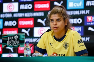 Inês Pereira admite futuro "em aberto" no futebol feminino