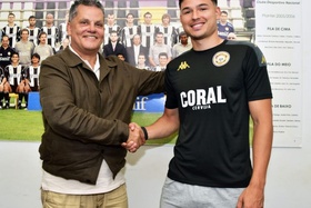 OFICIAL: Jesús Ramirez regressa ao Nacional após passagem pelo Vitória