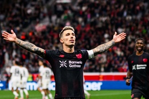 Grimaldo salva Leverkusen na Liga dos Campeões, Brugge surpreende Mónaco